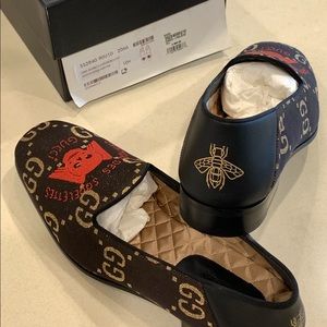 100% authentic GUCCI EMBROIDERED SKULL LOAFERS